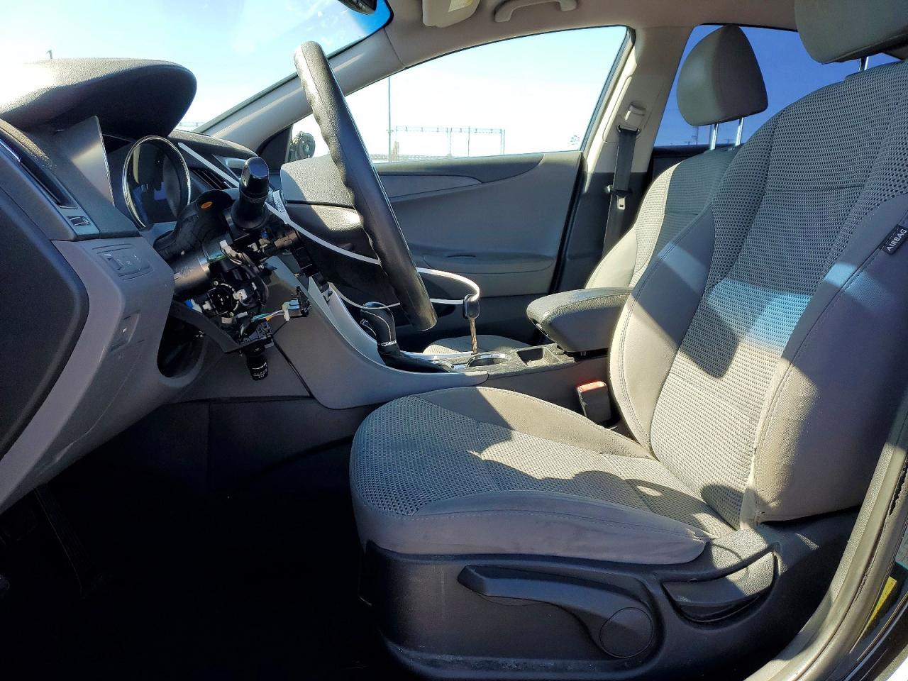 2011 HYUNDAI SONATA