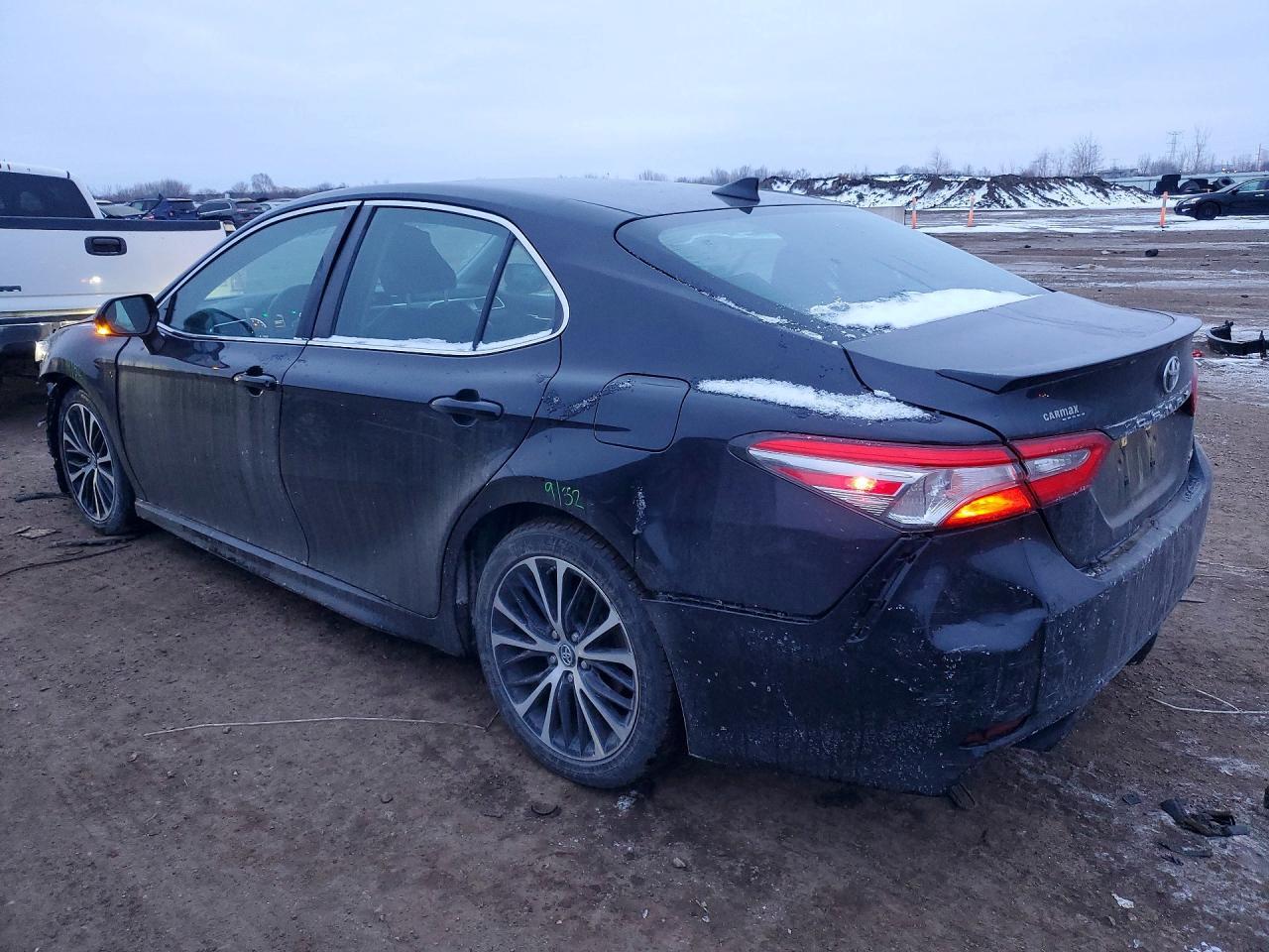 2018 TOYOTA CAMRY