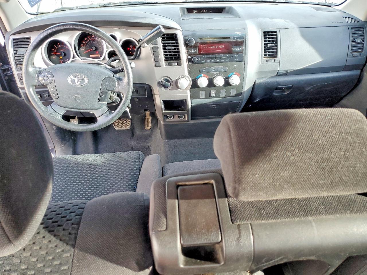 2011 TOYOTA TUNDRA