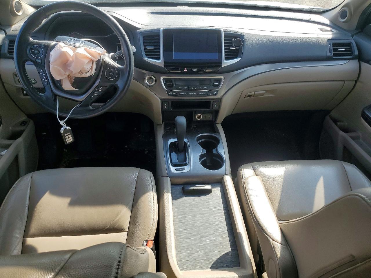2017 HONDA PILOT
