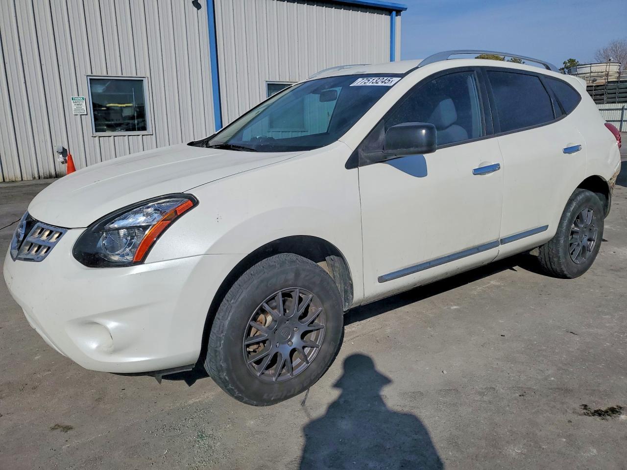 2014 NISSAN ROGUE