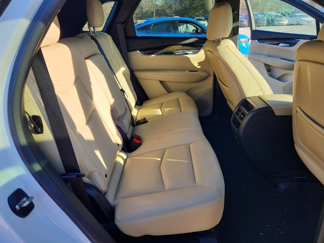 2017 CADILLAC XT5