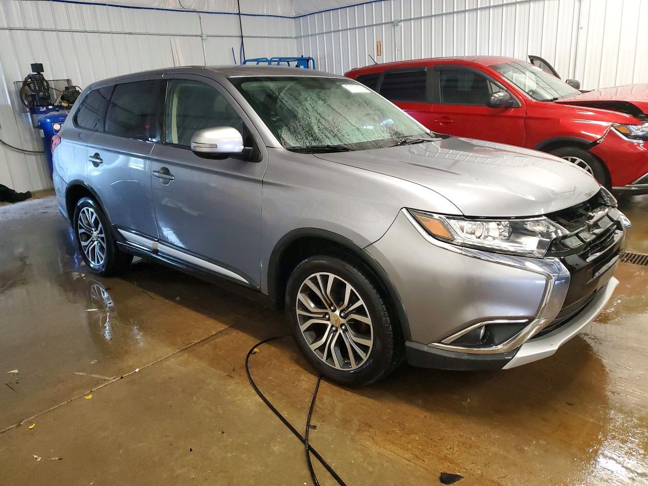 2017 MITSUBISHI outlander