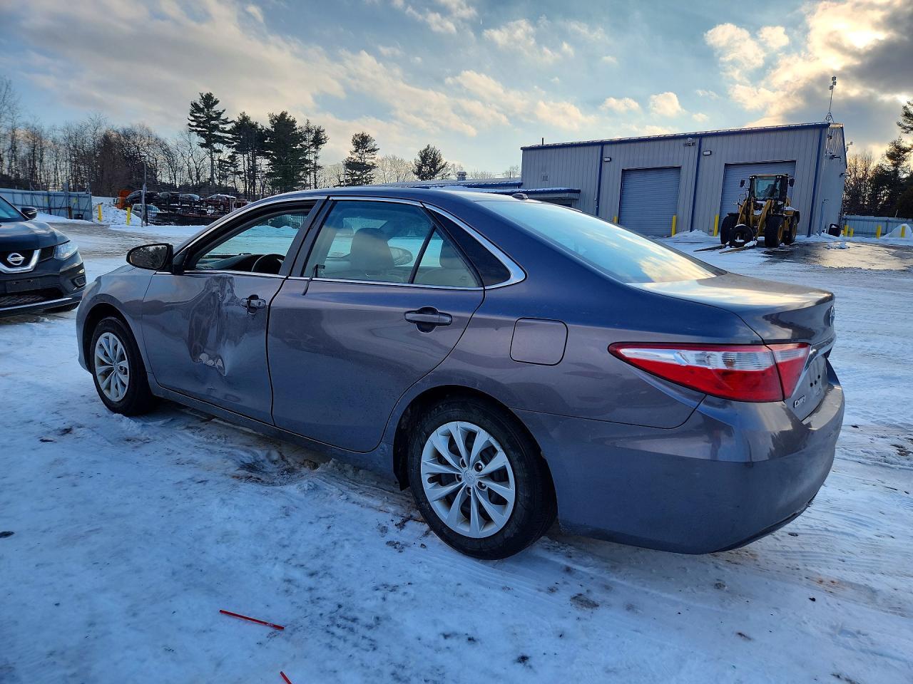 2017 TOYOTA CAMRY