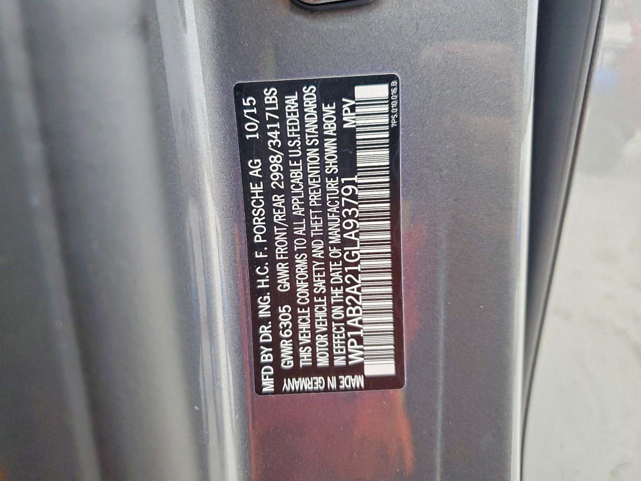 2016 PORSCHE CAYENNE