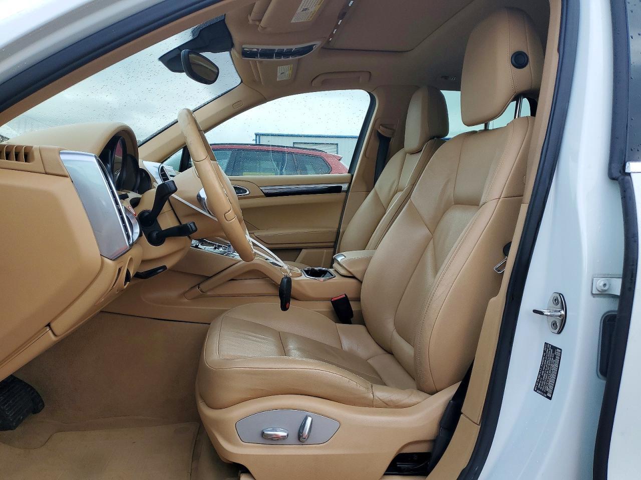 2012 PORSCHE CAYENNE