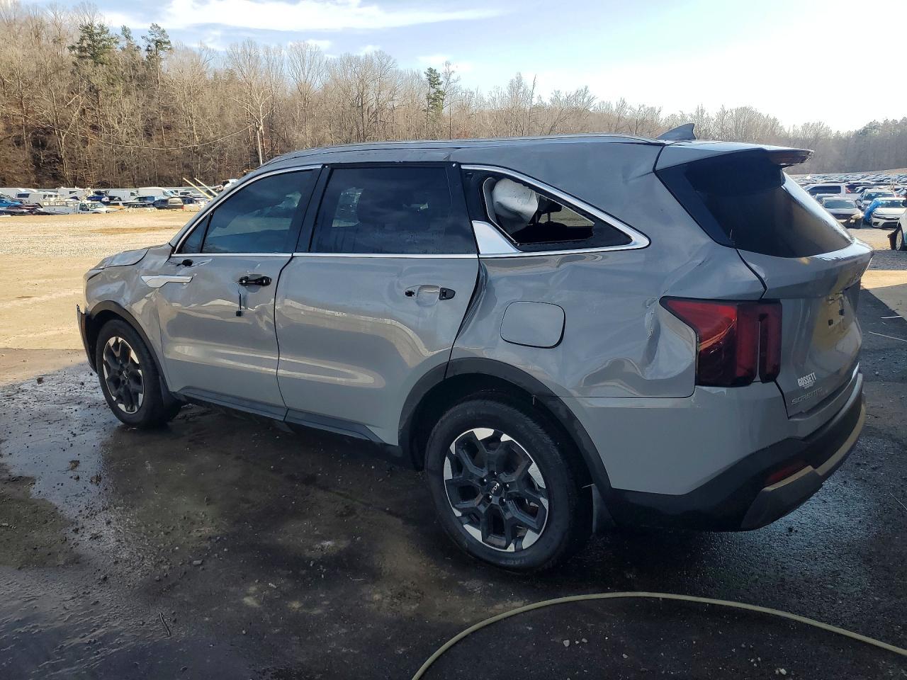 2025 KIA SORENTO