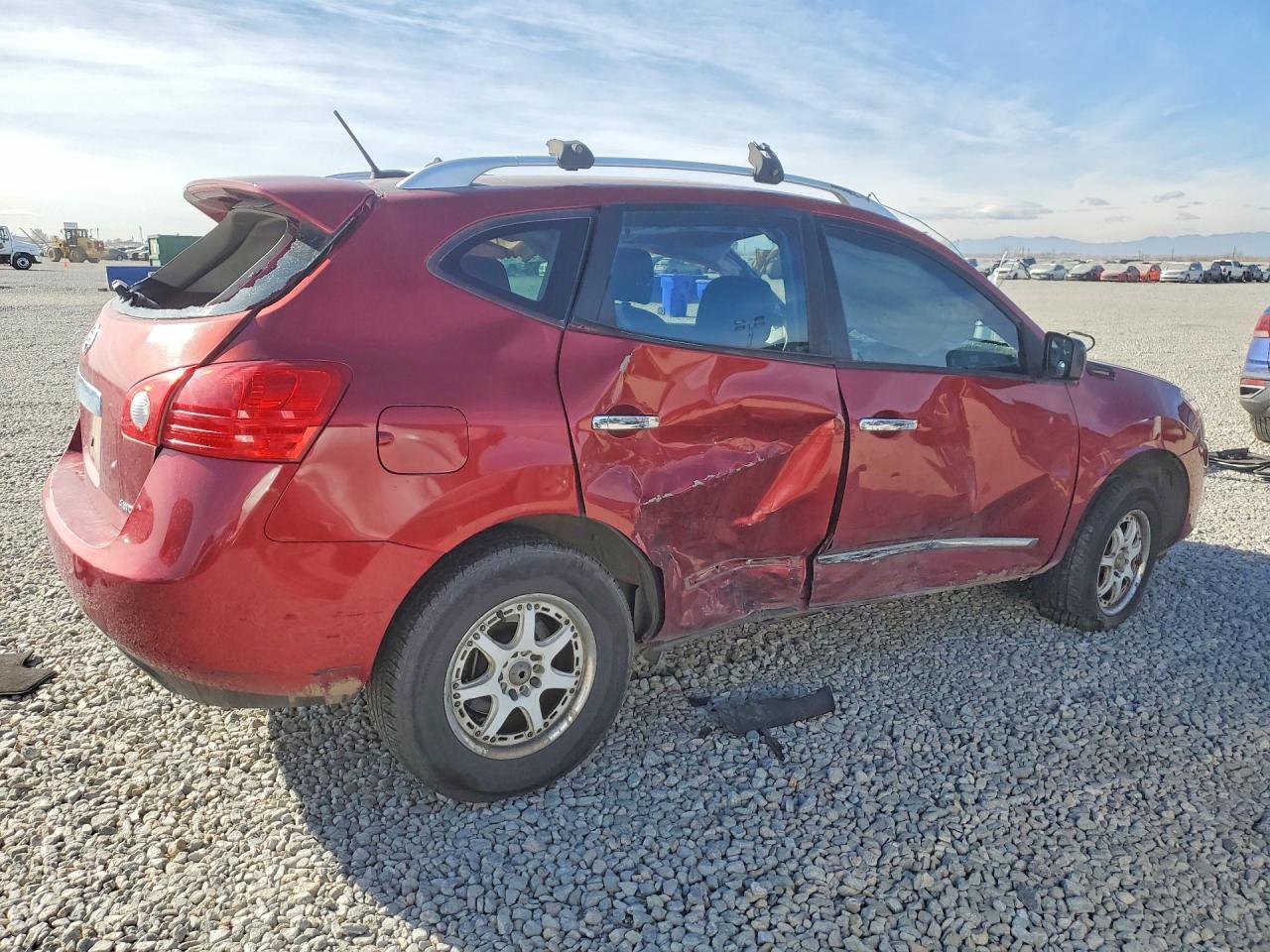 2014 NISSAN ROGUE