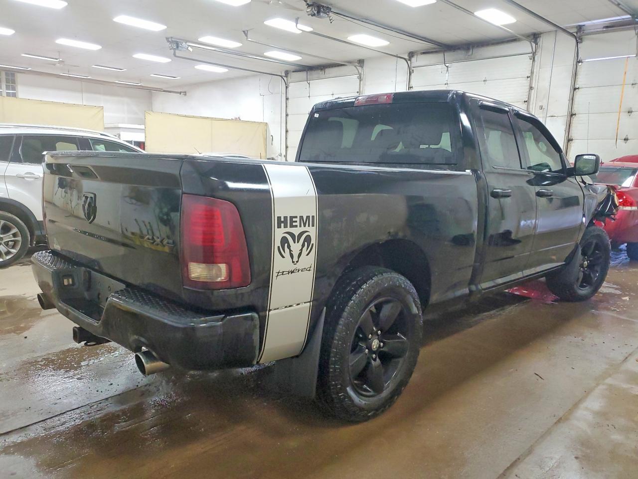 2014 RAM 1500 ST