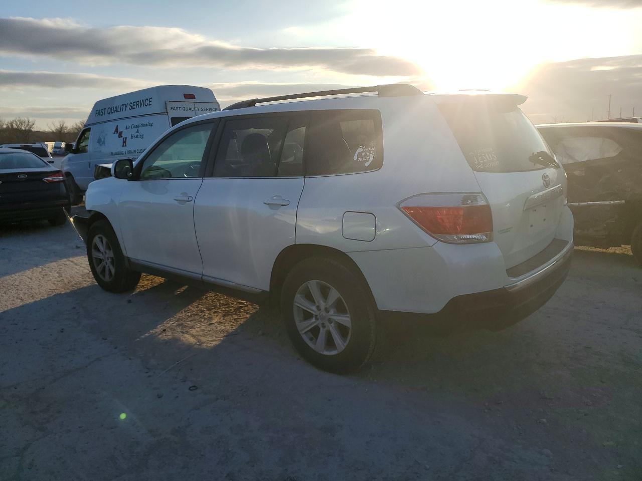 2013 TOYOTA HIGHLANDER