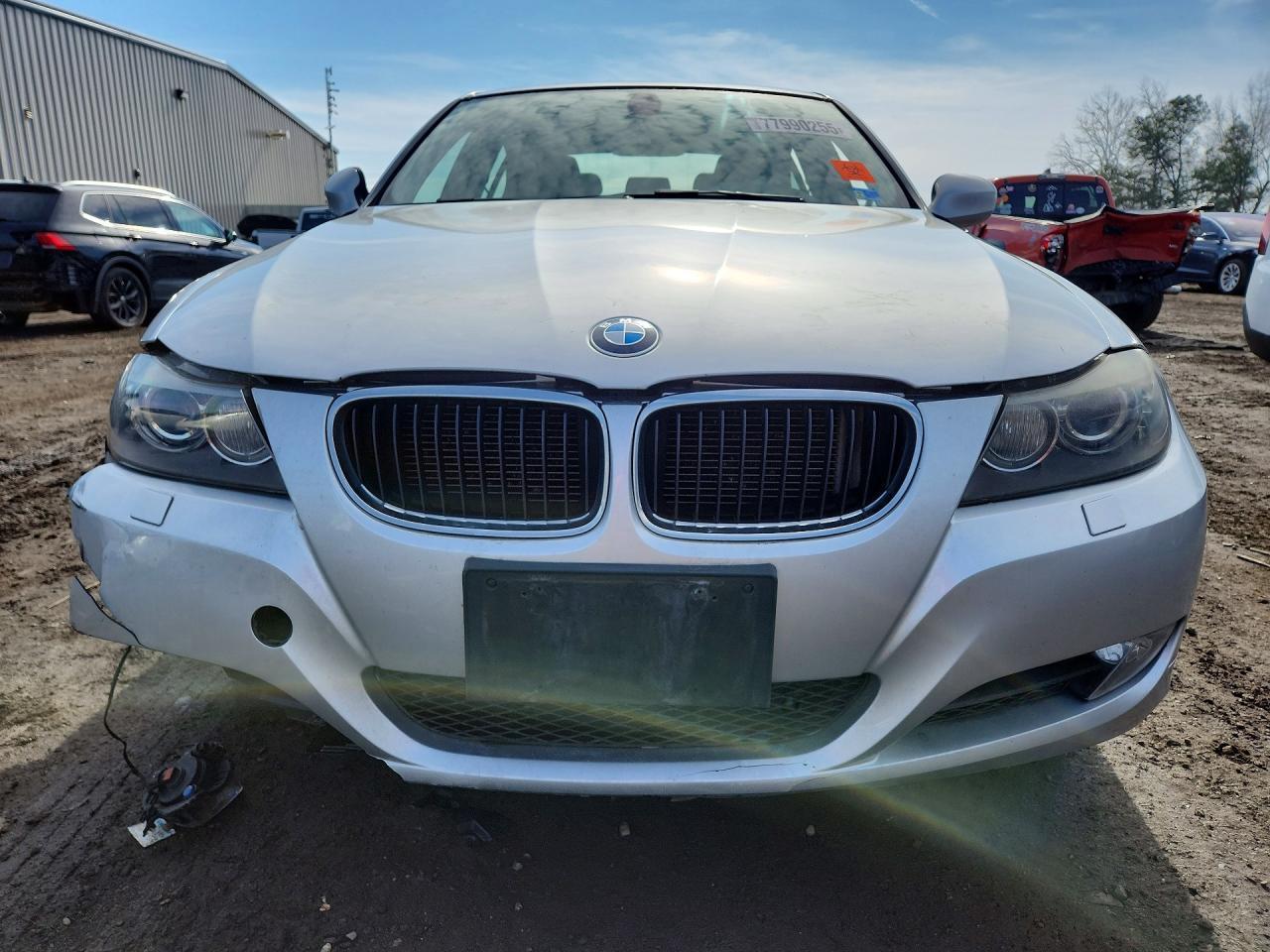 2011 BMW 3 SERIES