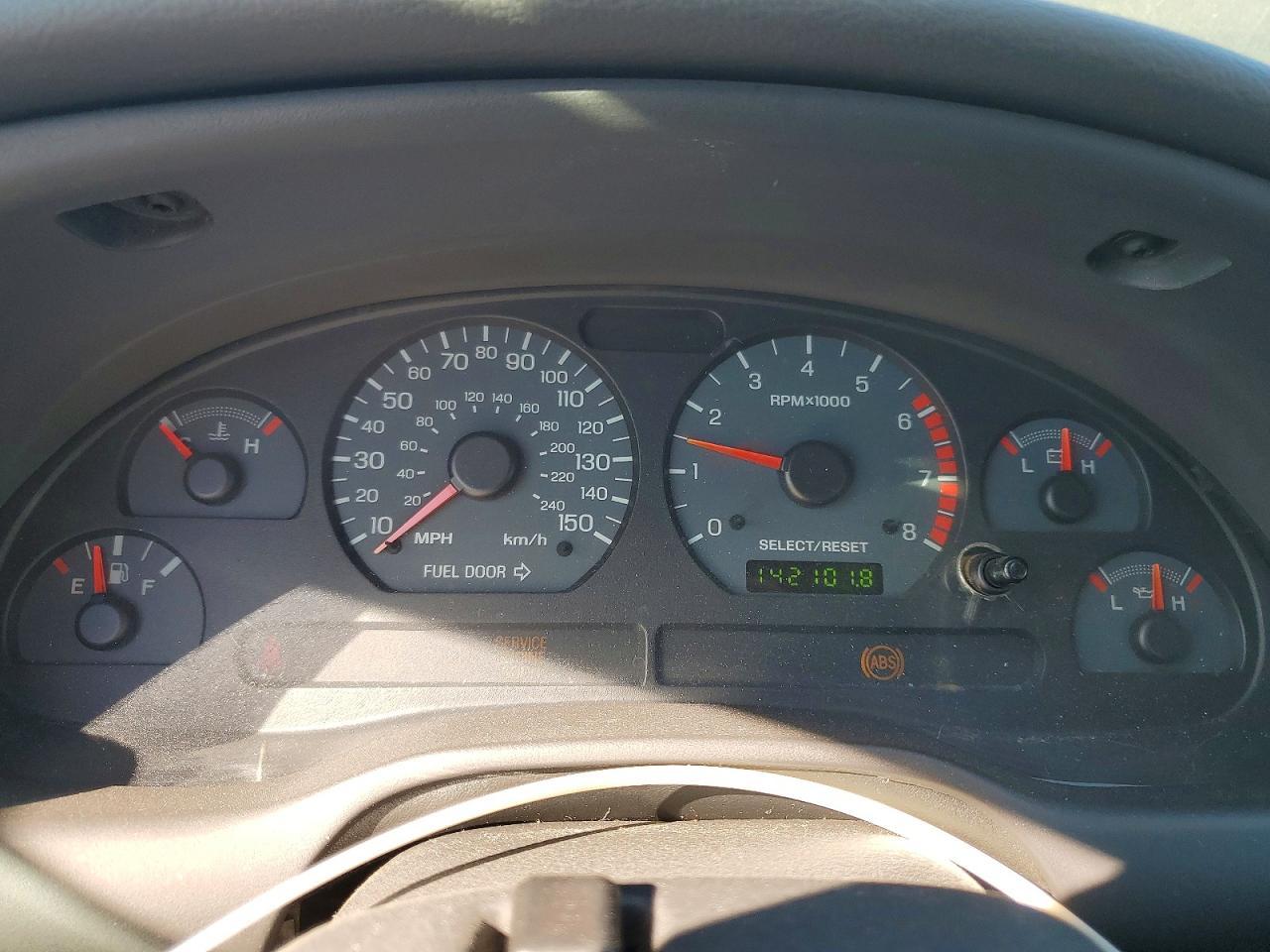 2004 FORD MUSTANG