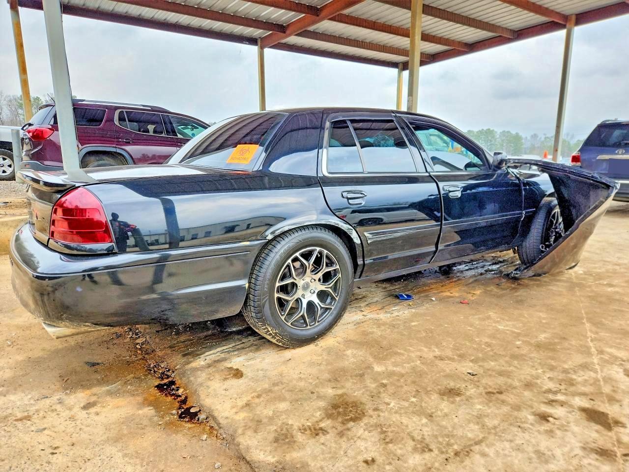 2003 MERCURY Marauder