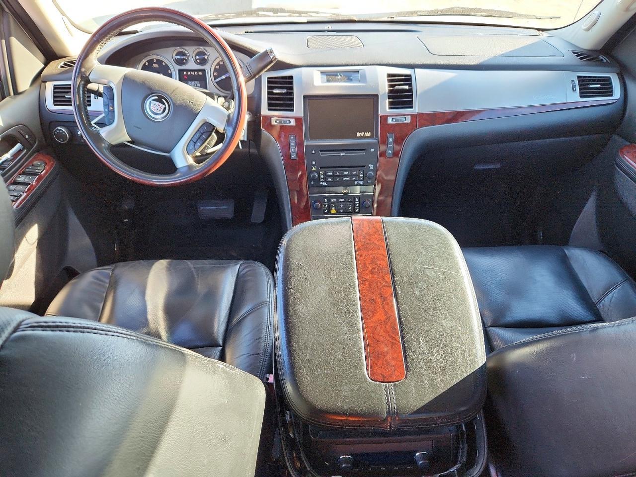 2010 CADILLAC Escalade EXT