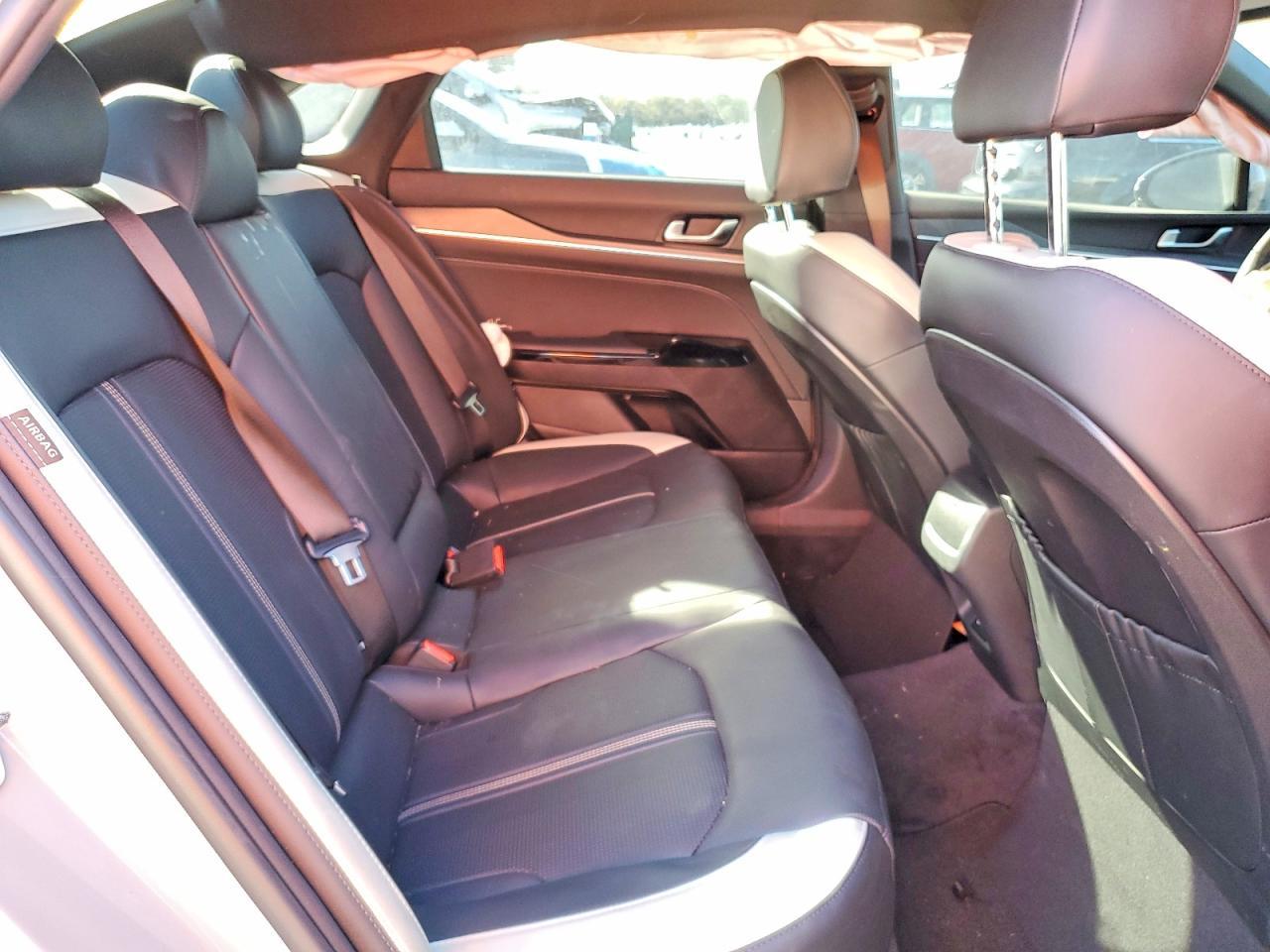2025 KIA K5