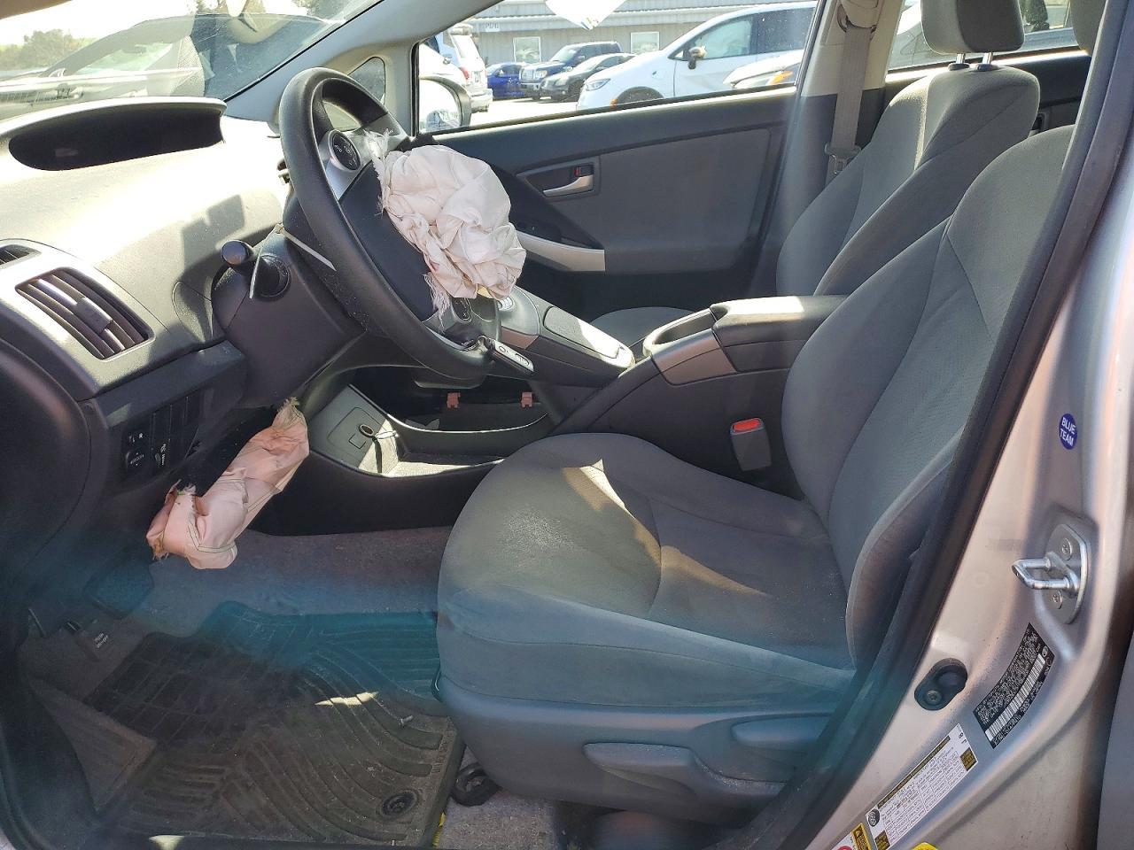 2015 TOYOTA PRIUS