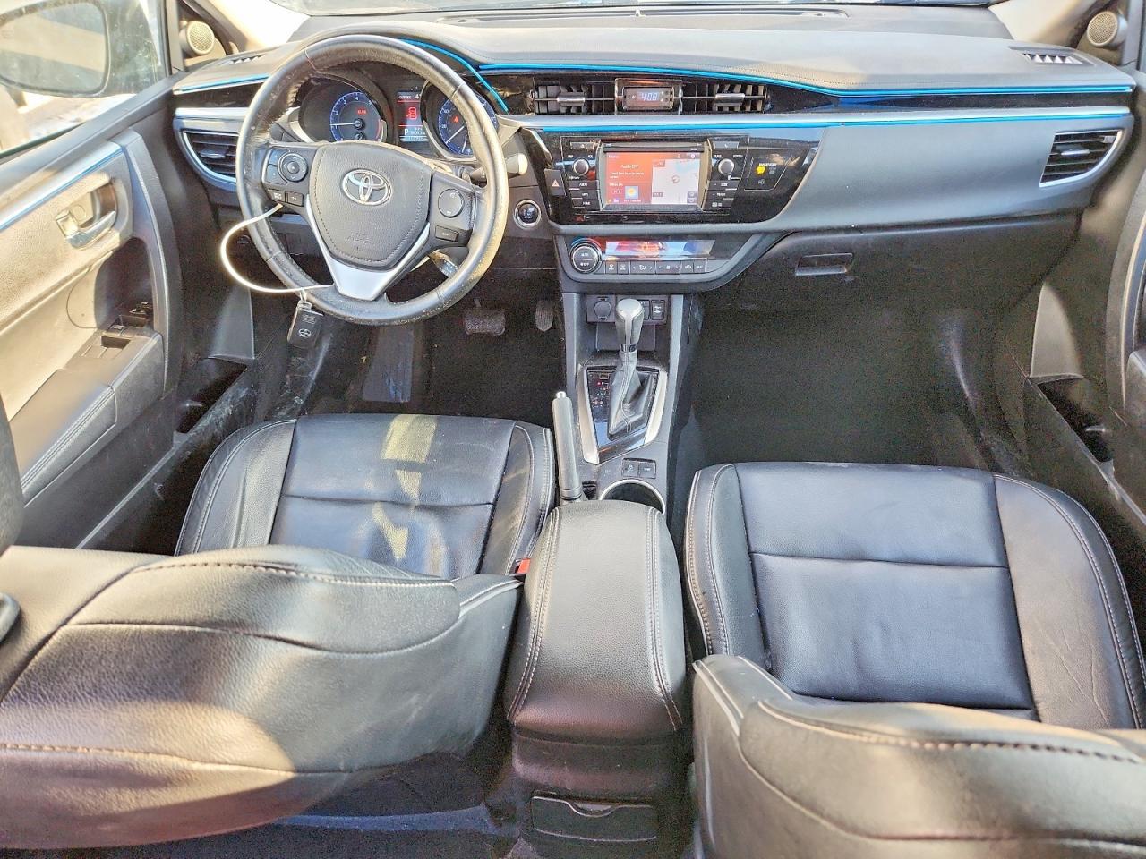 2015 TOYOTA COROLLA