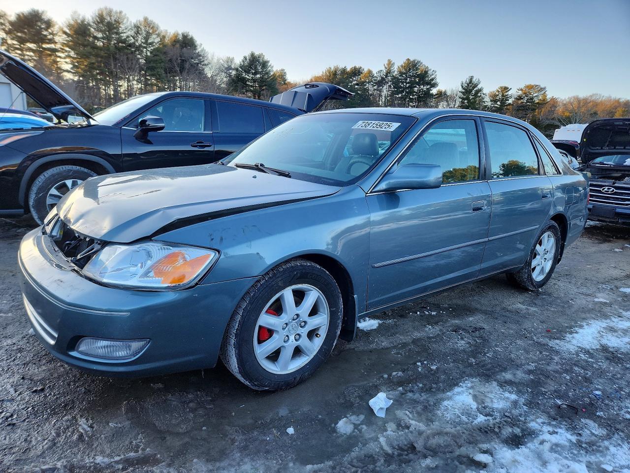 2001 TOYOTA Avalon