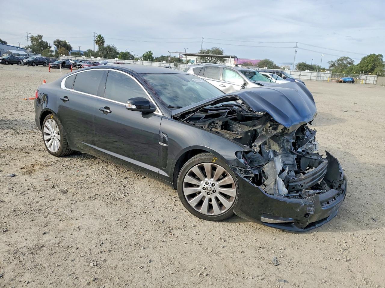 2009 JAGUAR XF