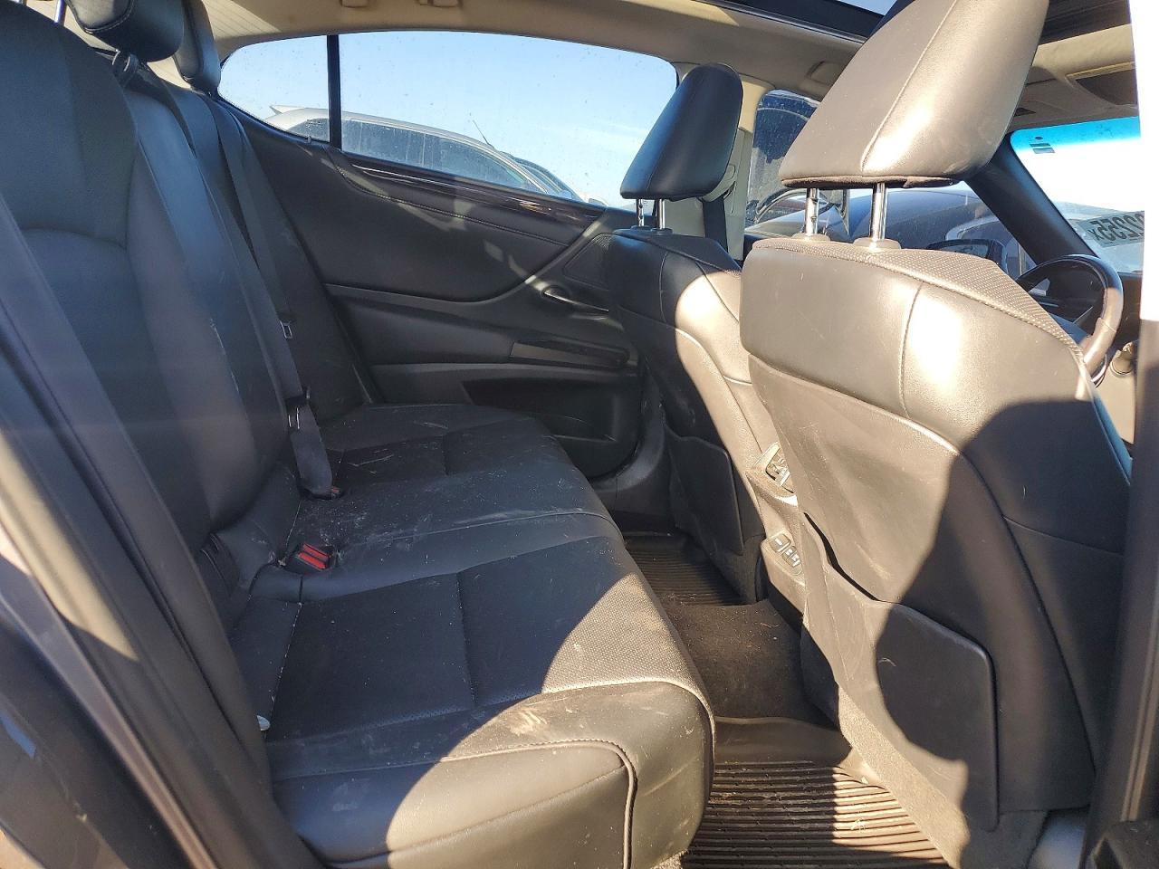 2021 LEXUS ES 350