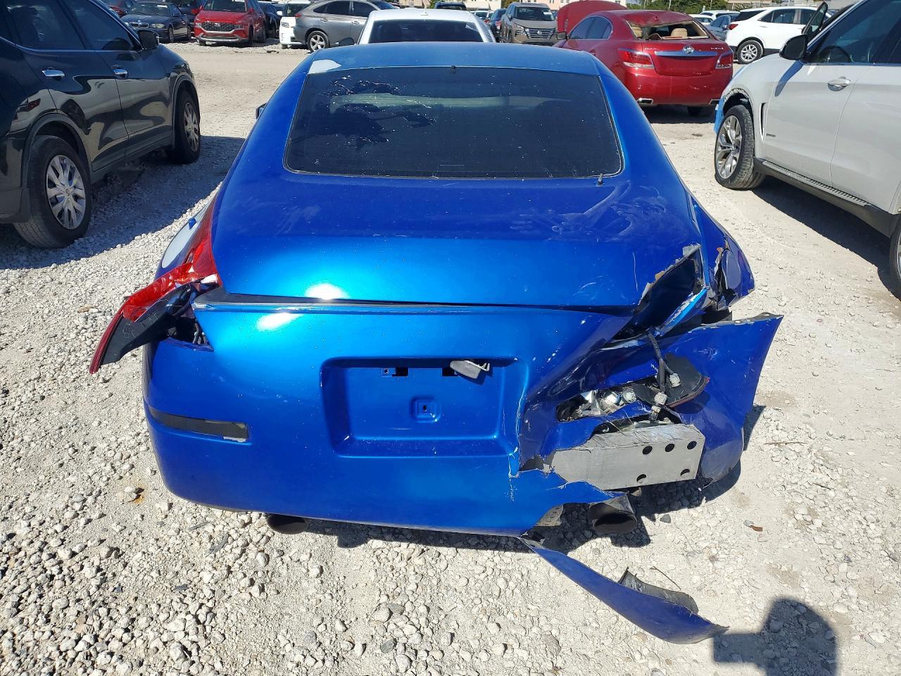 2004 NISSAN Z