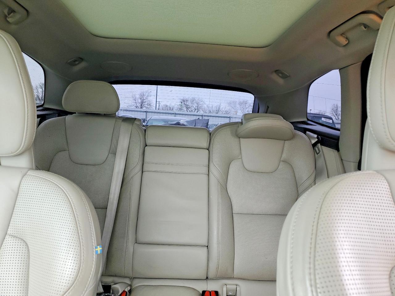 2018 VOLVO XC60