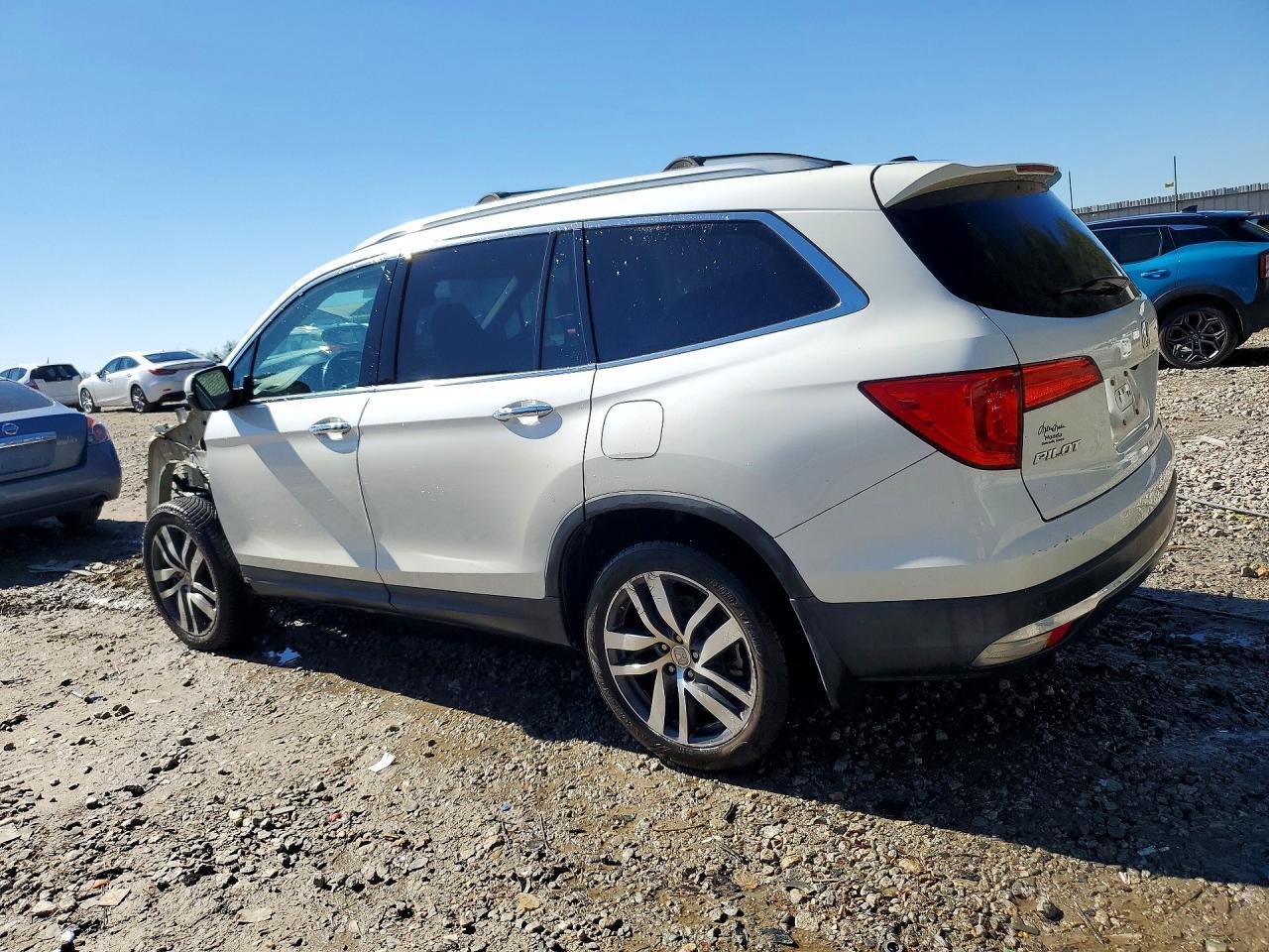 2017 HONDA PILOT