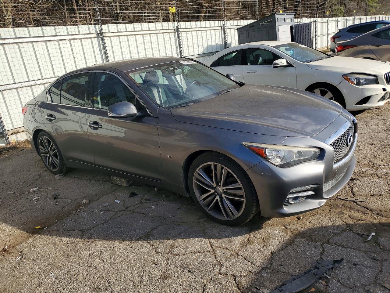 2014 INFINITI Q50