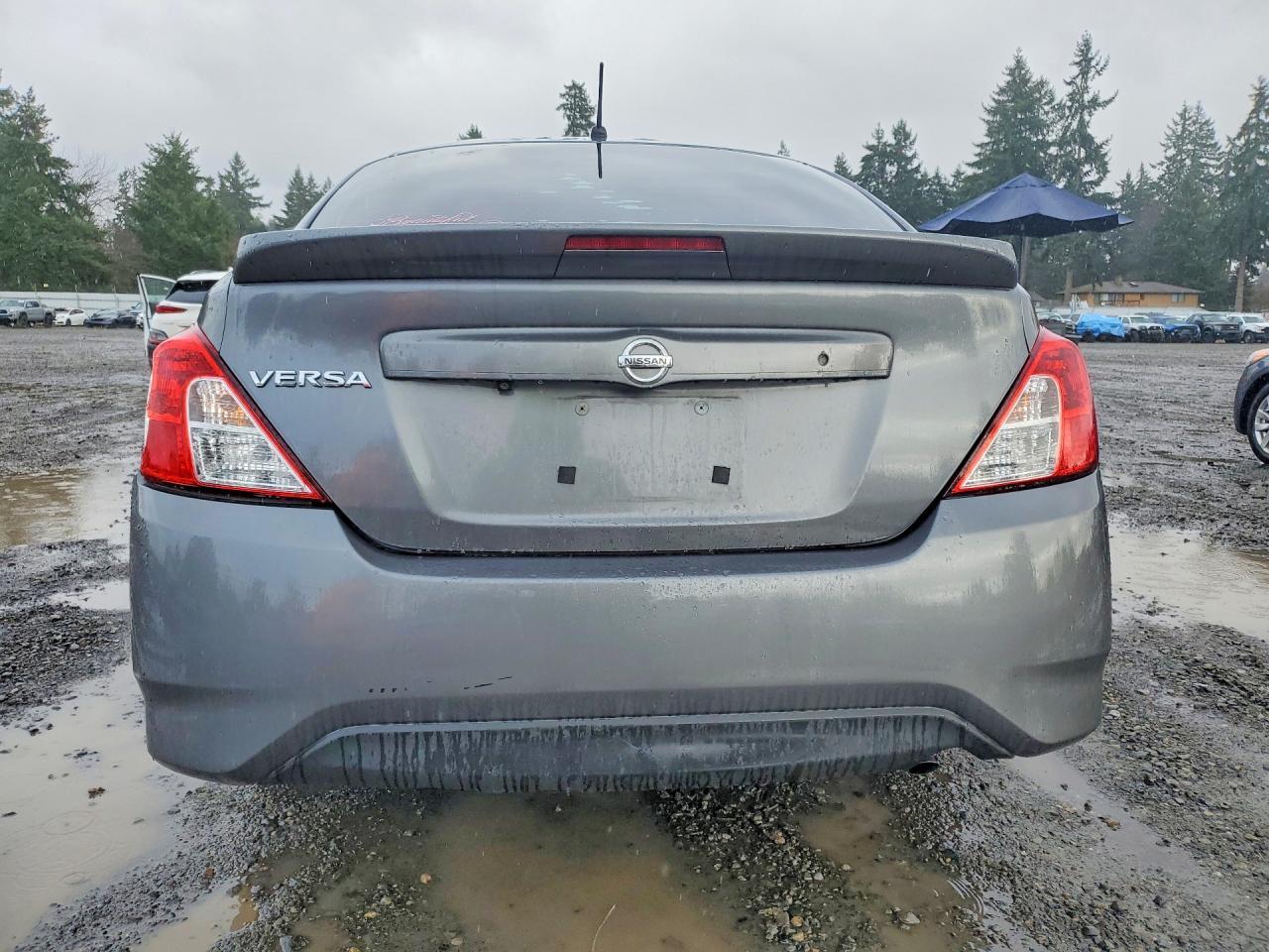 2019 NISSAN VERSA