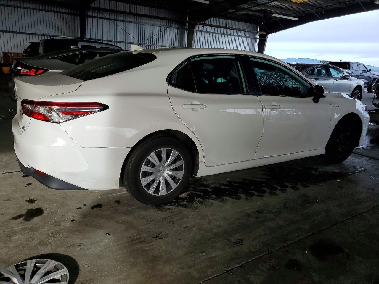 2019 TOYOTA CAMRY