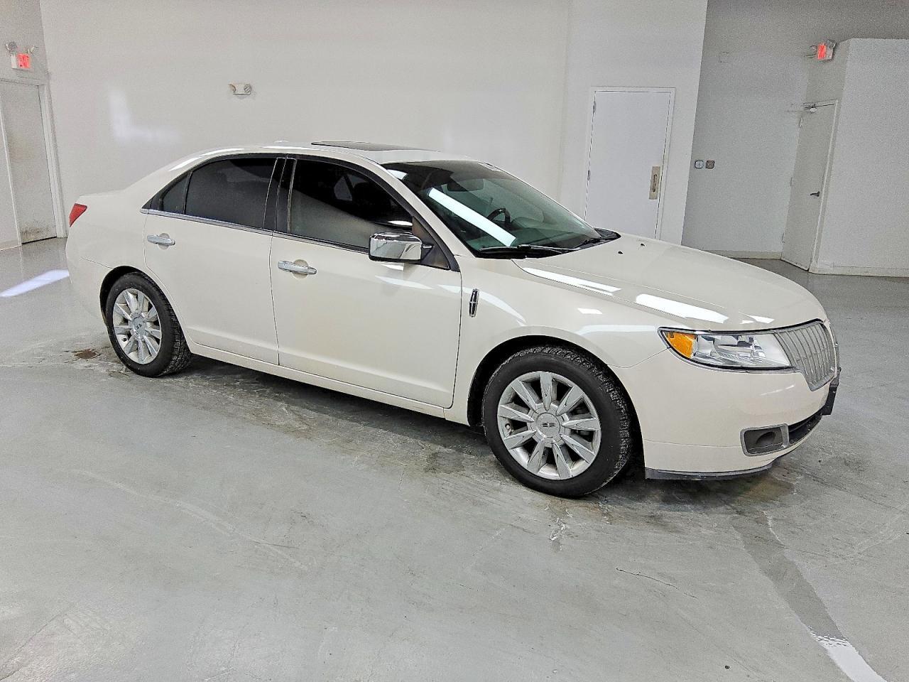 2012 LINCOLN MKZ