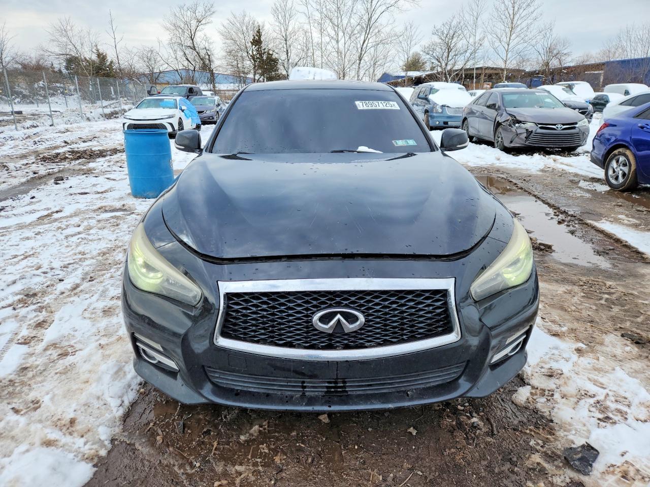 2015 INFINITI Q50