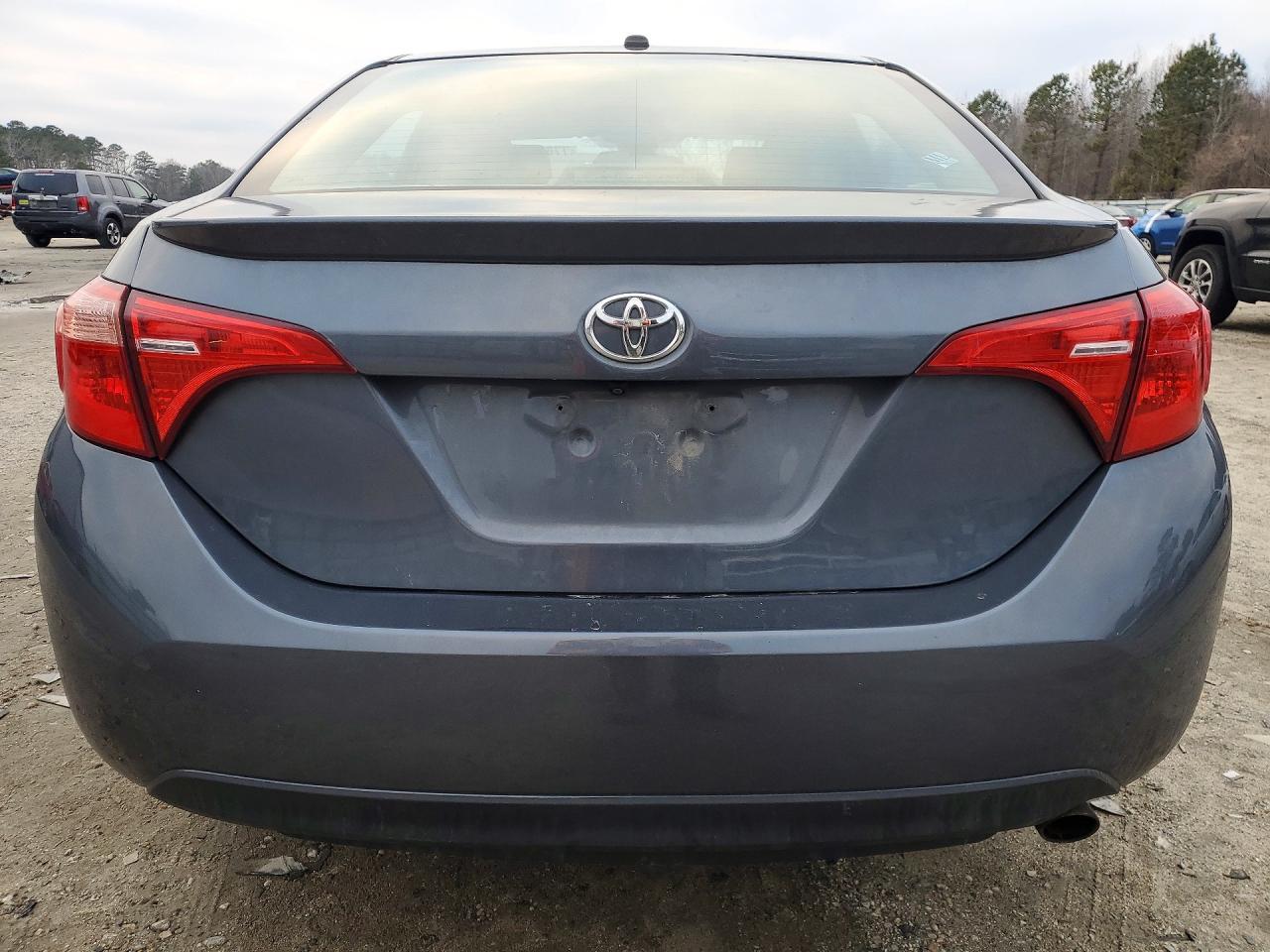 2017 TOYOTA COROLLA