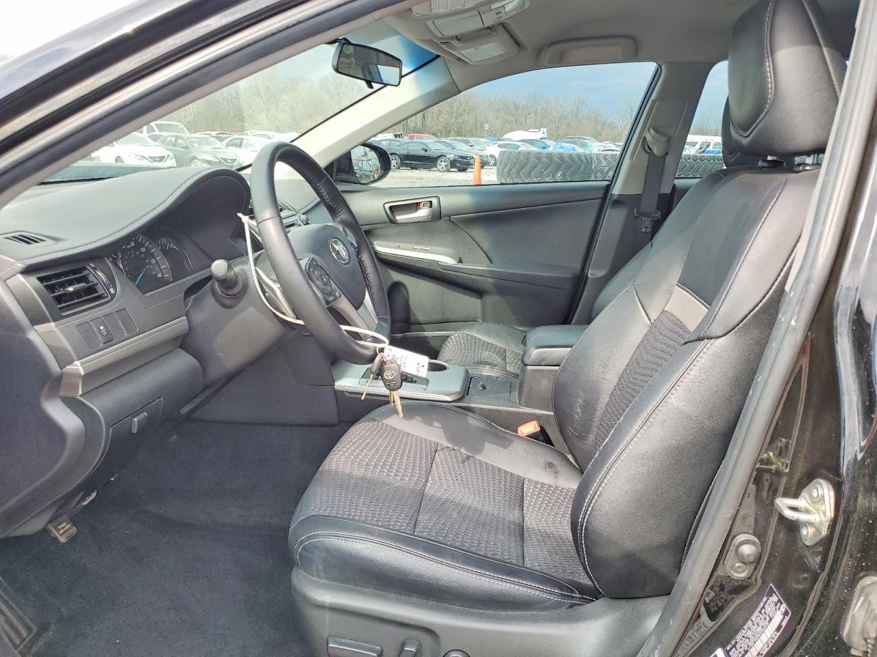 2014 TOYOTA CAMRY