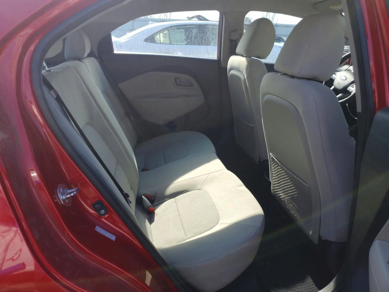 2013 KIA RIO