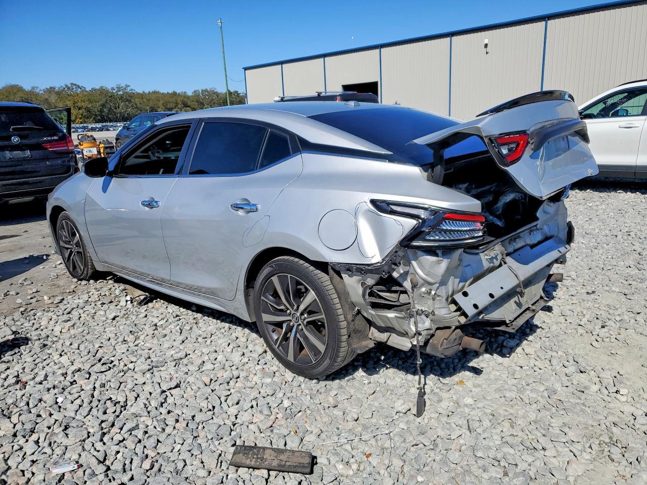 2019 NISSAN Maxima