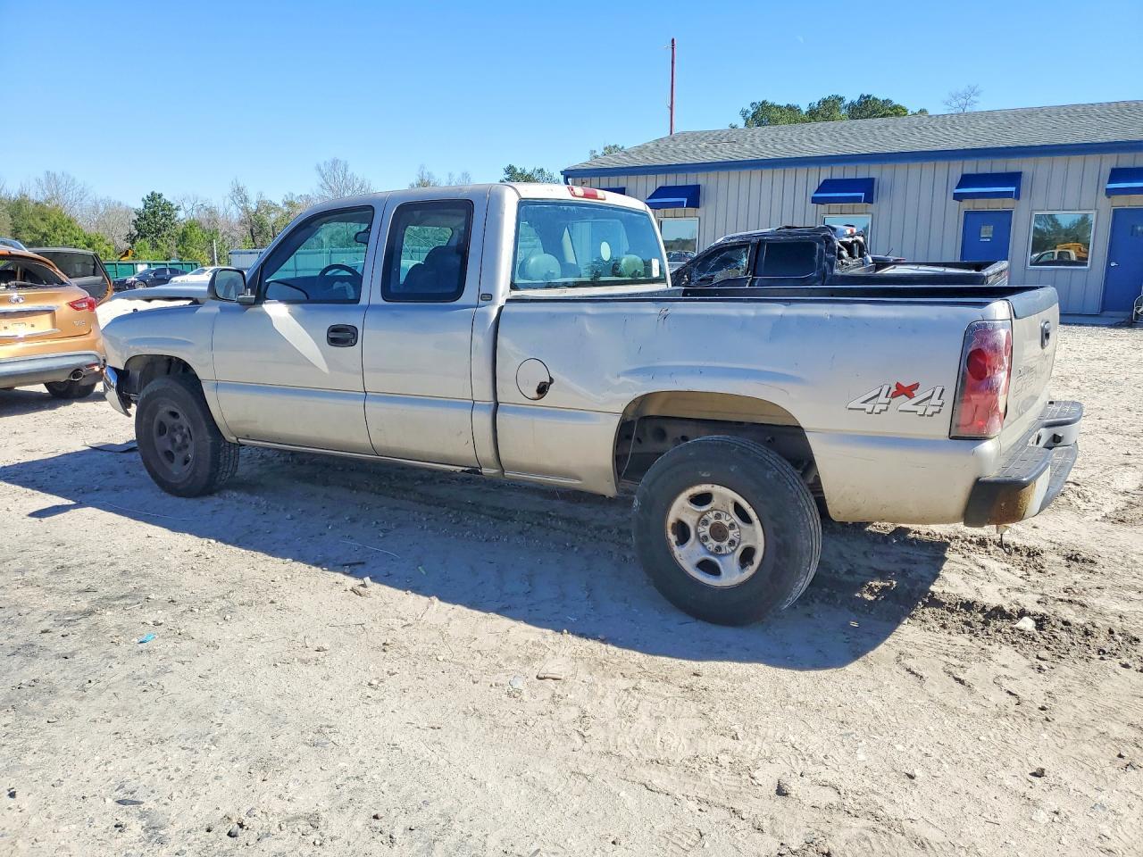 2004 CHEVROLET Silverado