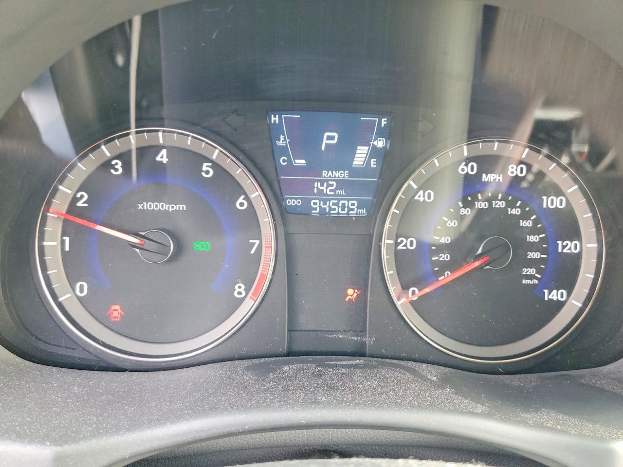 2013 HYUNDAI ACCENT