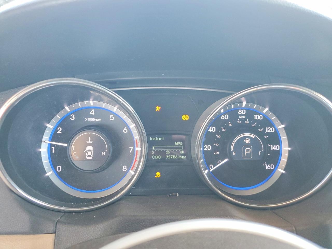 2011 HYUNDAI SONATA
