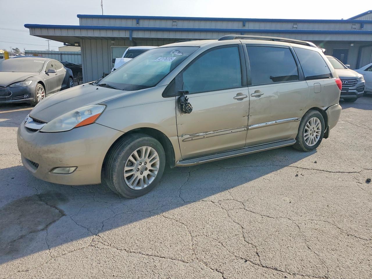 2008 TOYOTA SIENNA