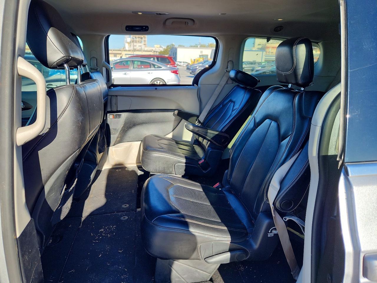 2020 CHRYSLER Voyager