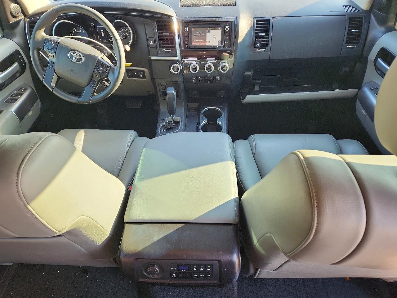 2018 TOYOTA Sequoia
