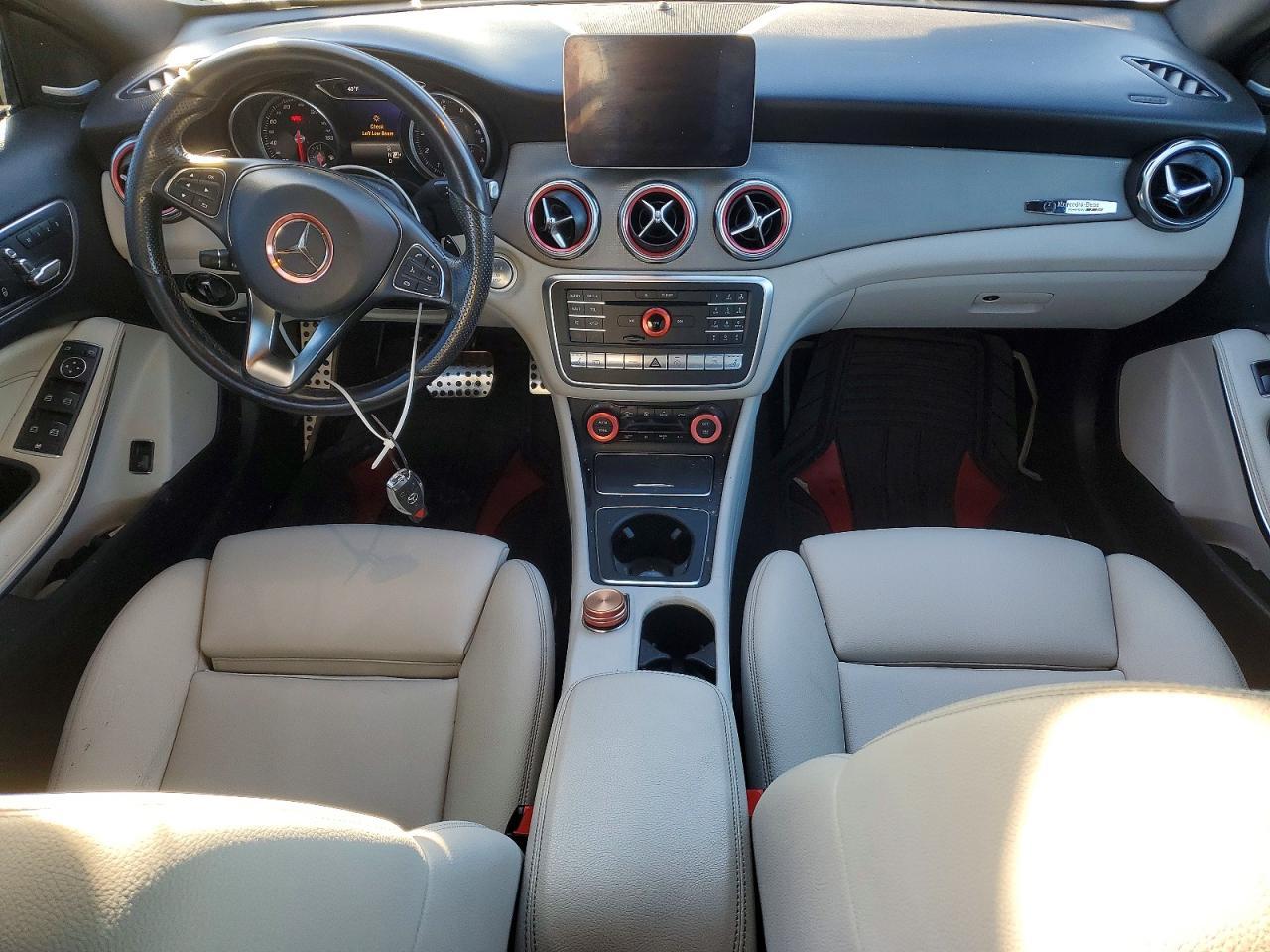 2019 MERCEDES-BENZ GLA-Class