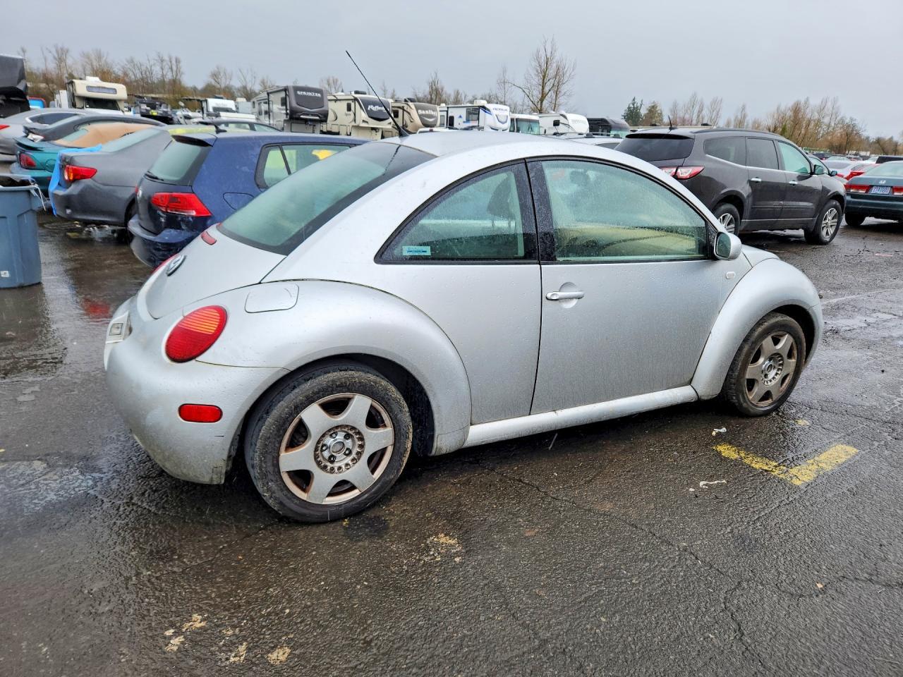 2001 VOLKSWAGEN Beetle
