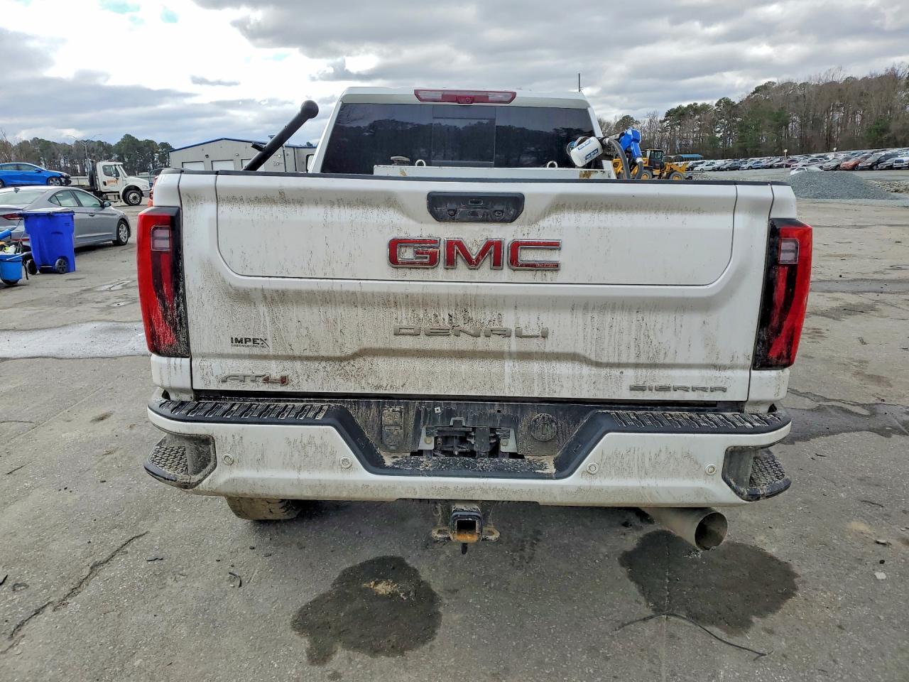 2024 GMC Sierra