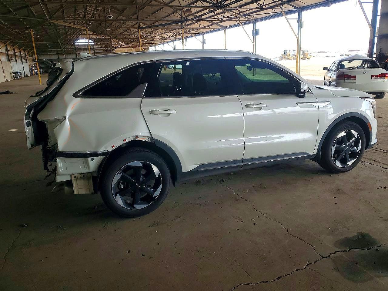 2025 KIA SORENTO