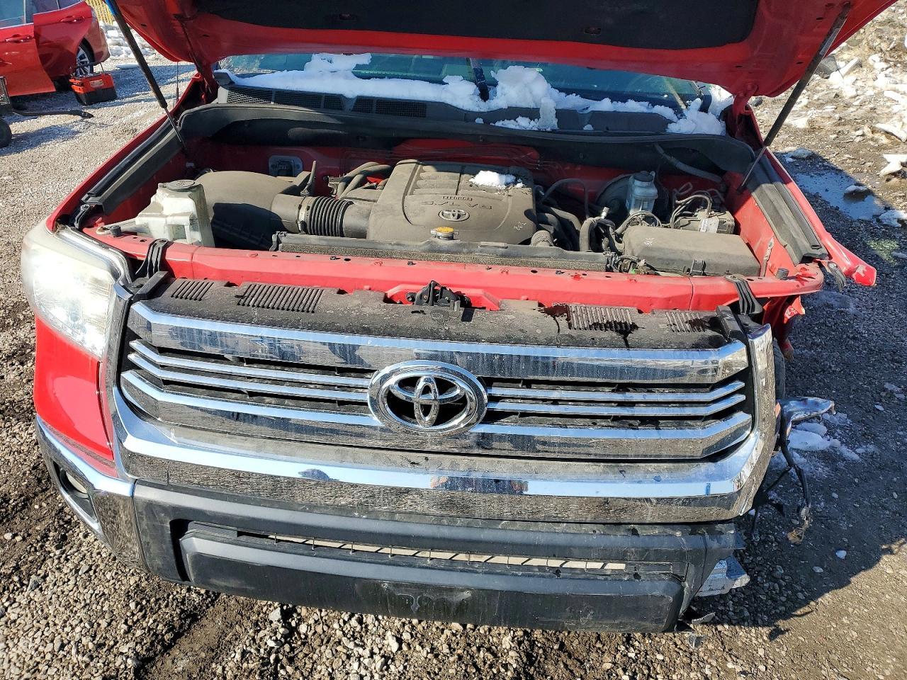2016 TOYOTA TUNDRA