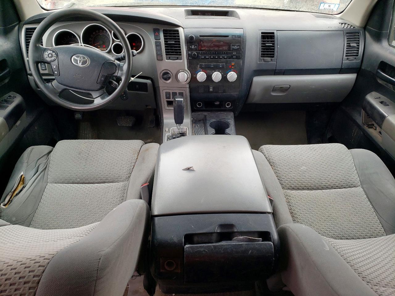 2011 TOYOTA TUNDRA