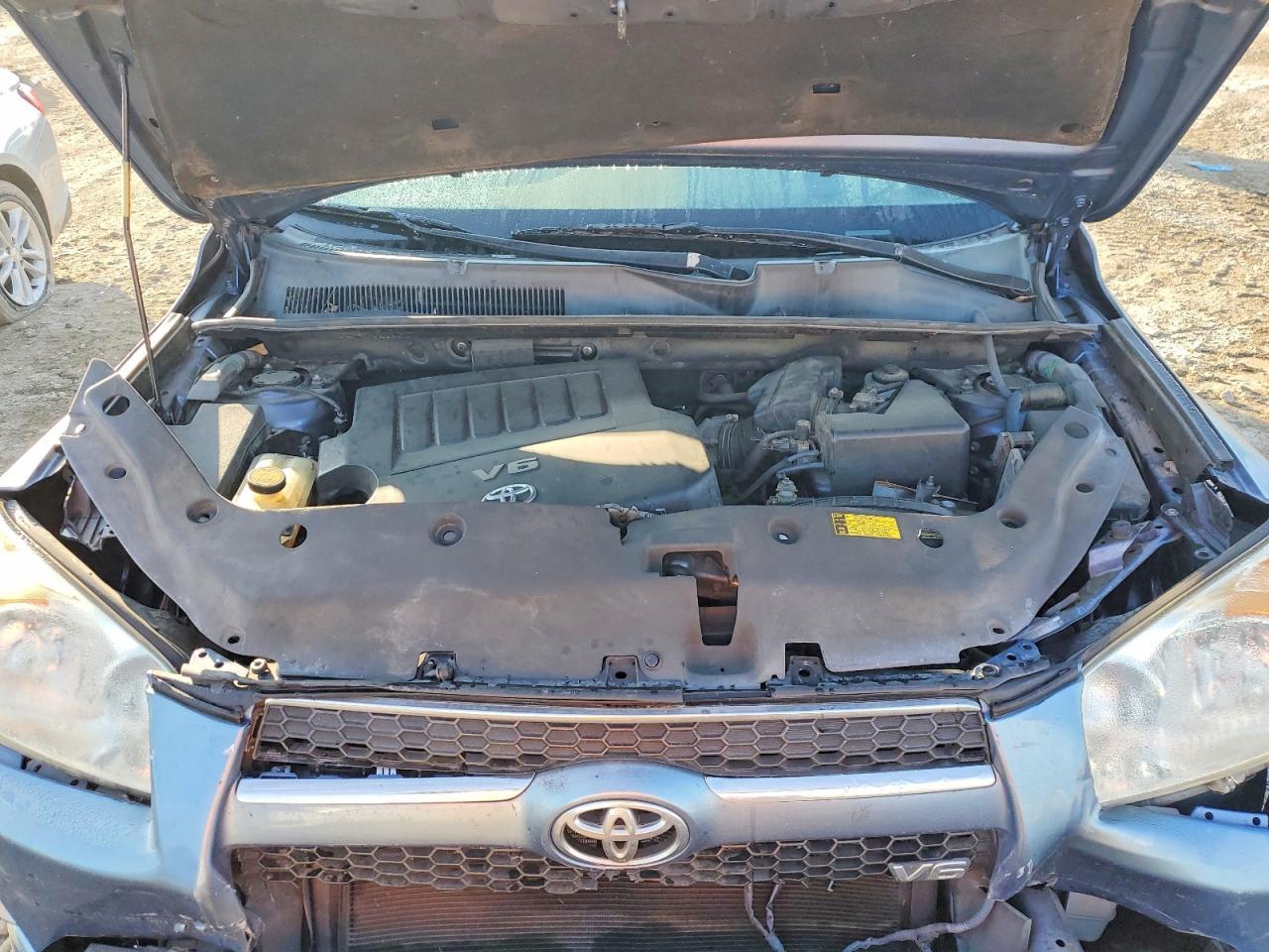 2011 TOYOTA RAV4