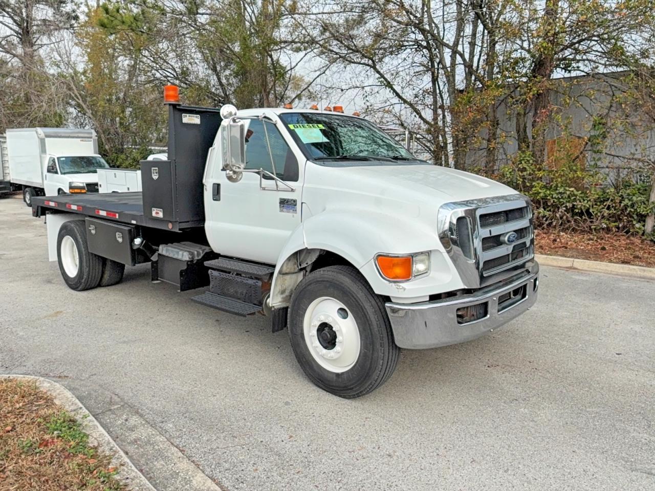 2011 FORD F-750